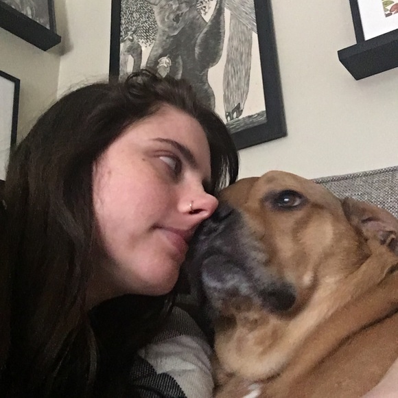 Meet your Posher, Anica - Picture 2 of 3